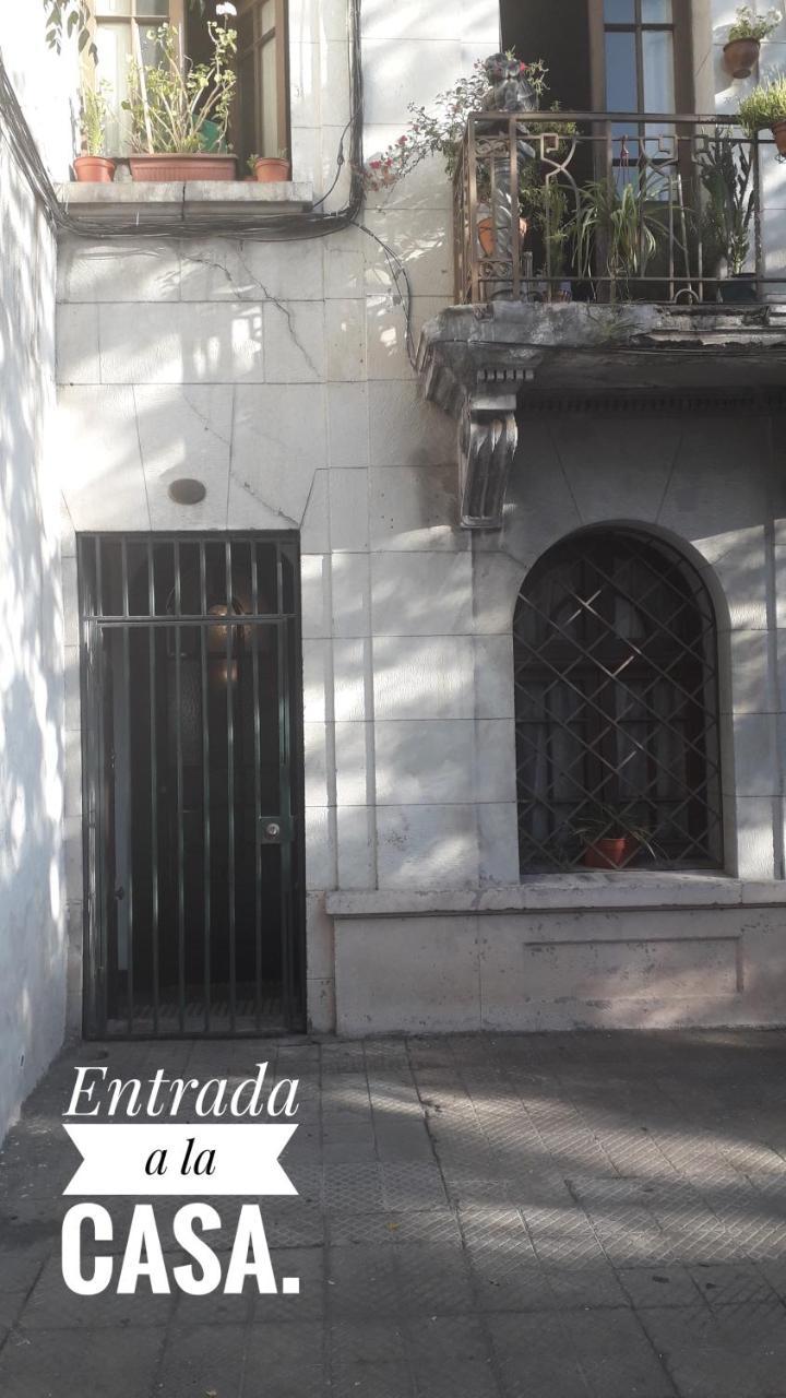 Dos Leones Inn